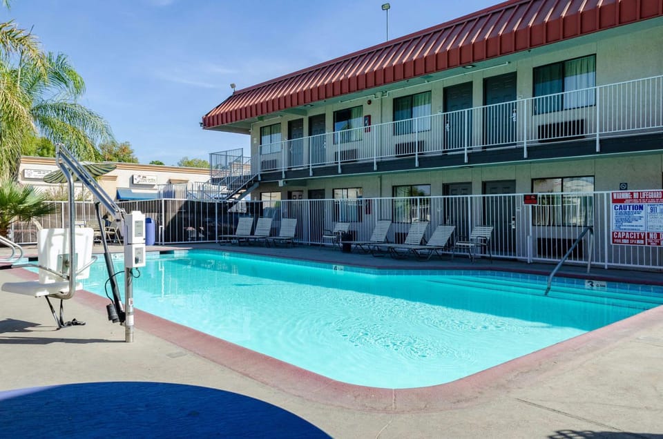 Day, On site, Pool view, Swimming pool, Time of day, ADAM