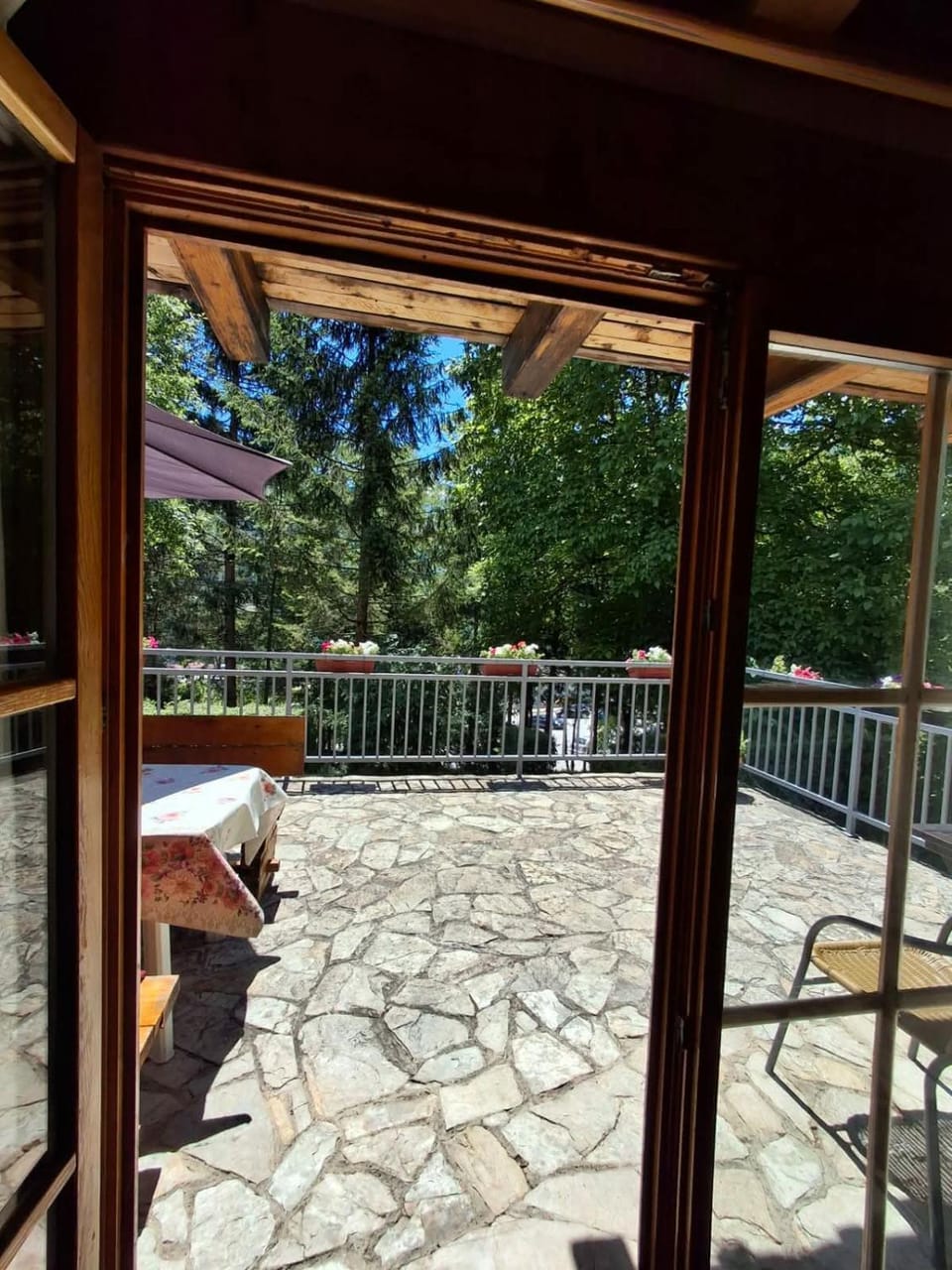 Brvnara Pliva 20m jezero rostilj Relax in Nature House in Federation of Bosnia and Herzegovina