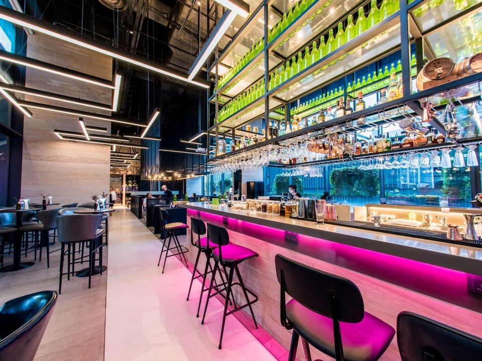Lounge or bar