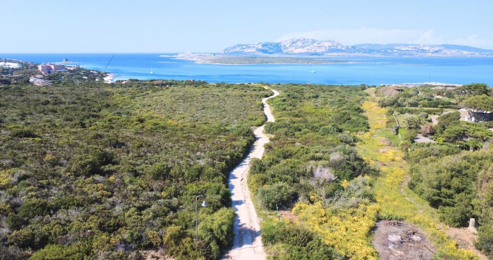 Nearby landmark, Neighbourhood, Natural landscape, Mountain view, Sea view