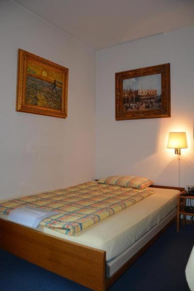 Hotel Dischma - FREE BUS AND TRAIN TICKET Hotel in Lugano