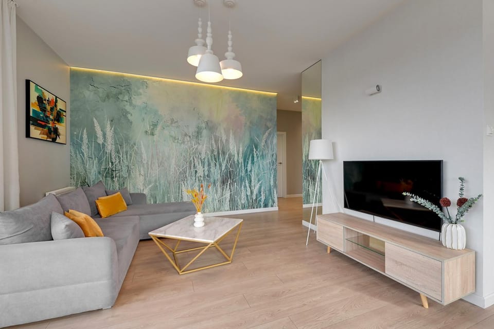 Communal lounge/ TV room, TV and multimedia, Living room, Seating area, Evening entertainment