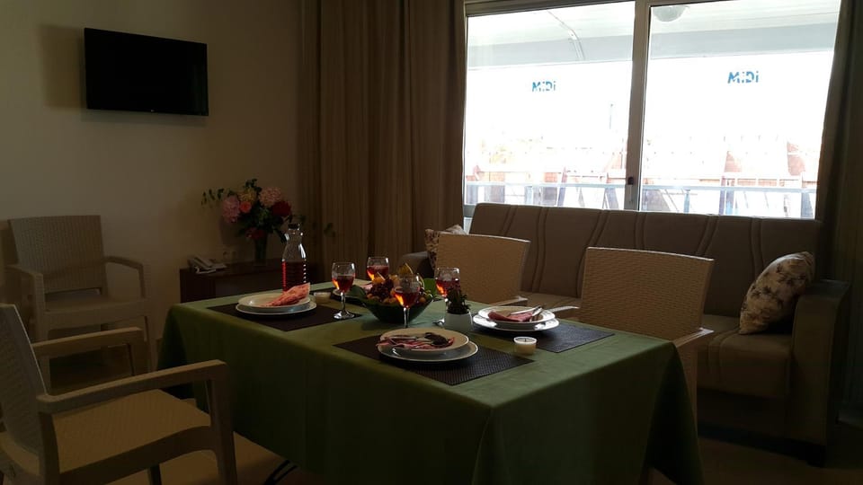 Midi̇ Family Sui̇tes Apartment hotel in Alanya