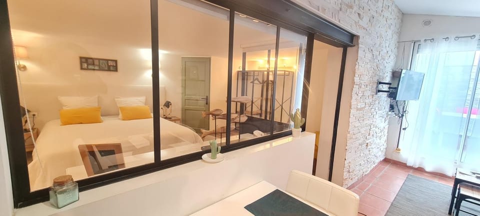 appart central et son parking privatif gratuit Apartment in Collioure