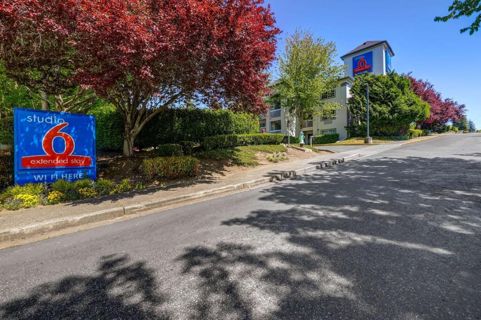 Property building, On site
