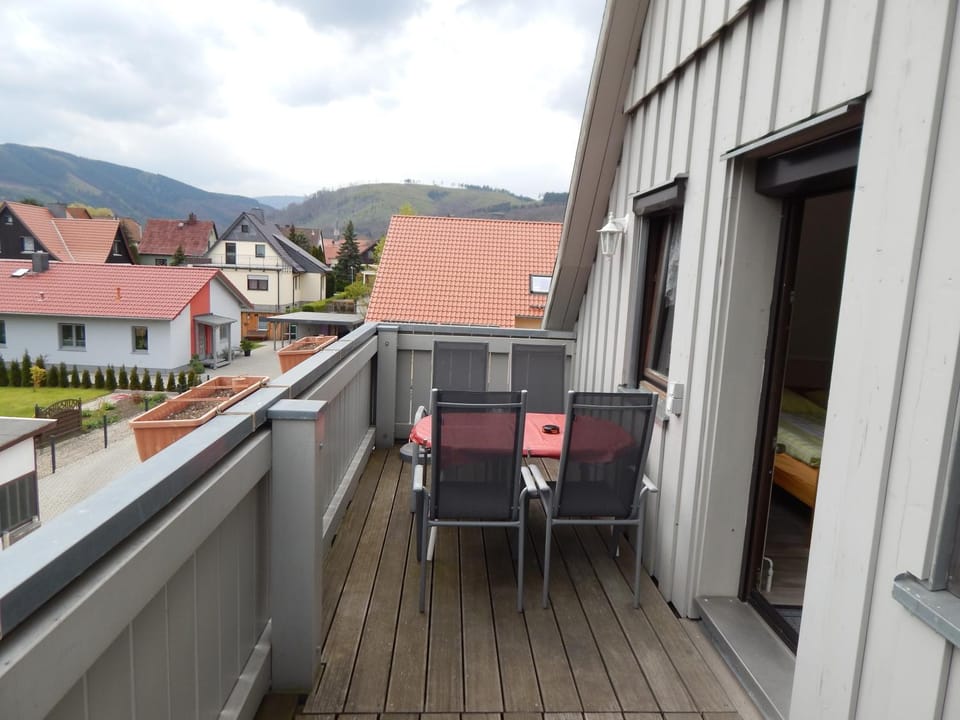 Balcony/Terrace, Mountain view