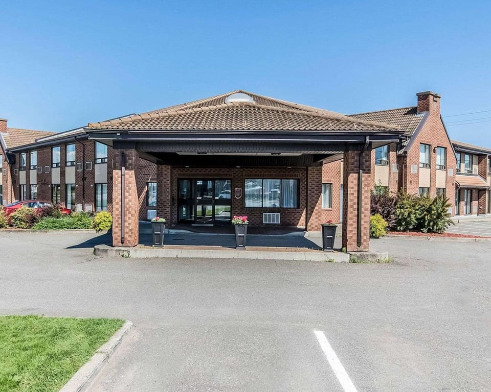 Property building, On site