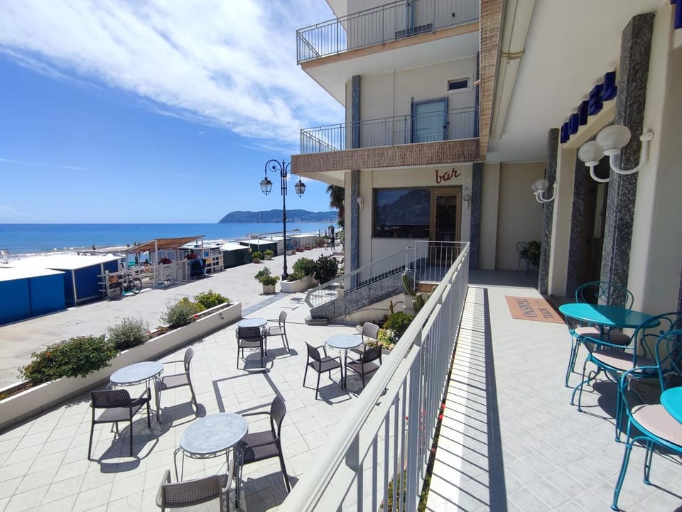 Hotel Tirreno Hotel in Liguria