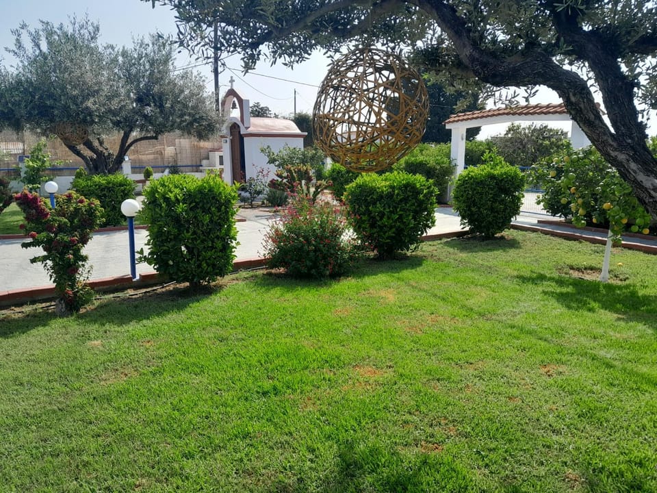 Day, Natural landscape, Place of worship, Garden, On site