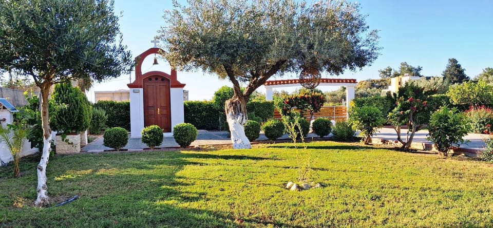 Day, Natural landscape, Place of worship, Garden, On site, Garden view