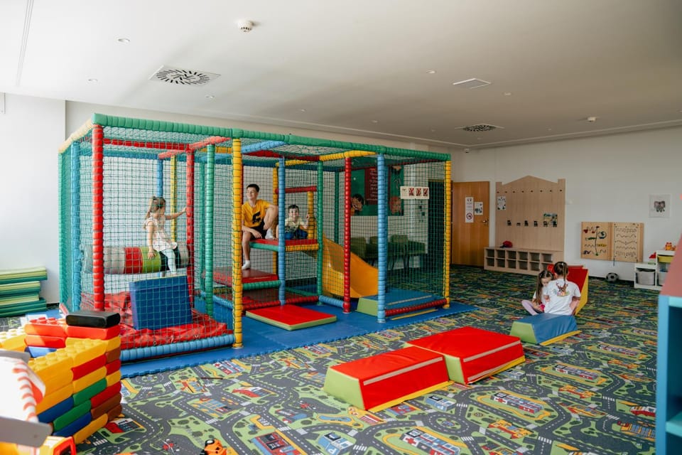 Kids's club, Kids's club, children