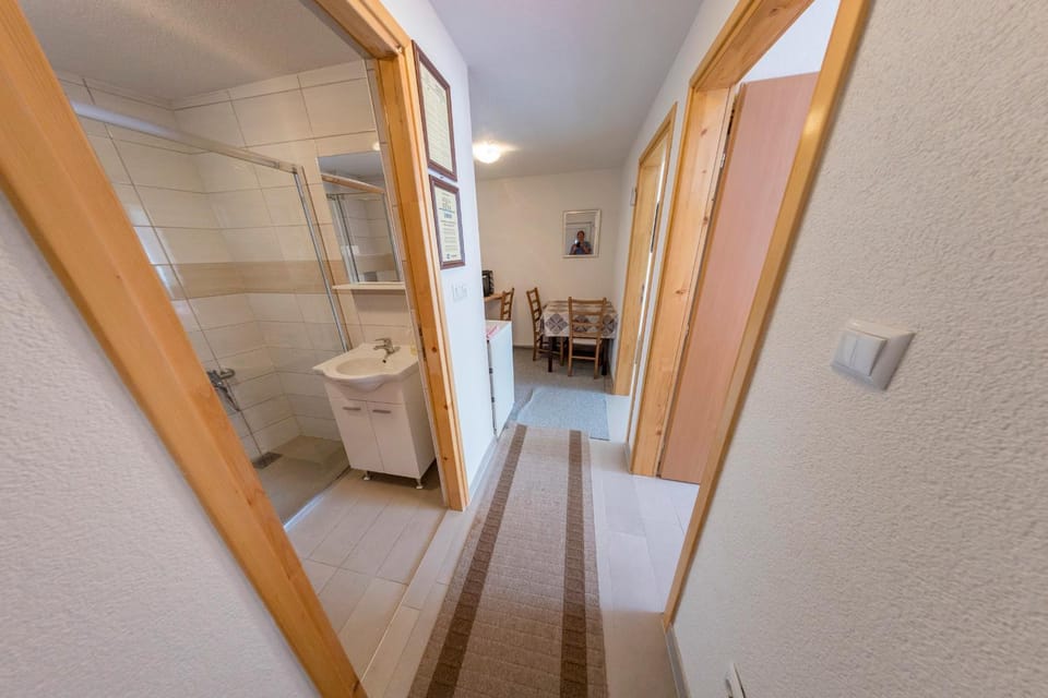 Apartment Resaa Apartment in Lika-Senj County