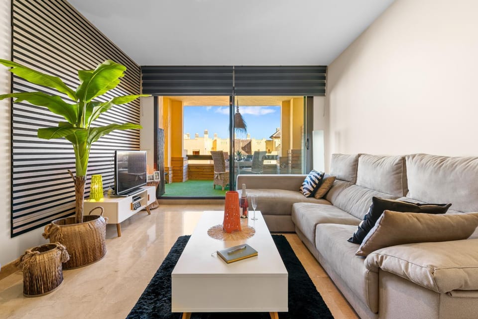 Communal lounge/ TV room, Living room