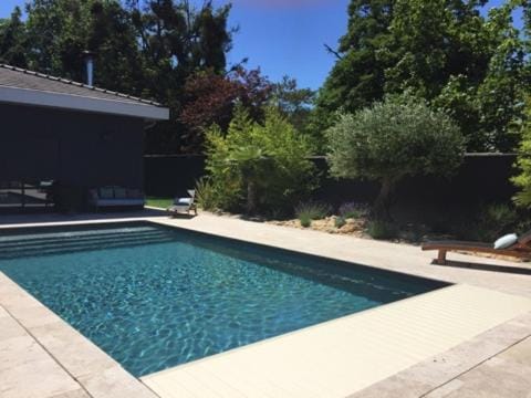 Patio 127 Bed and Breakfast in Bordeaux