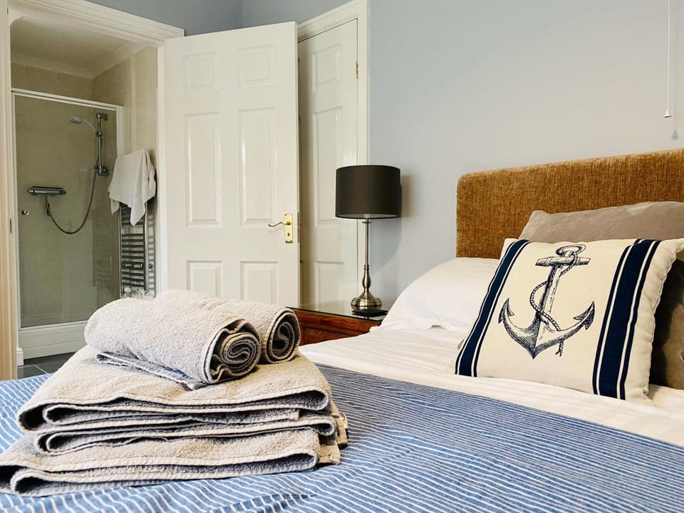 Pinewood B&B Bed and Breakfast in Amroth