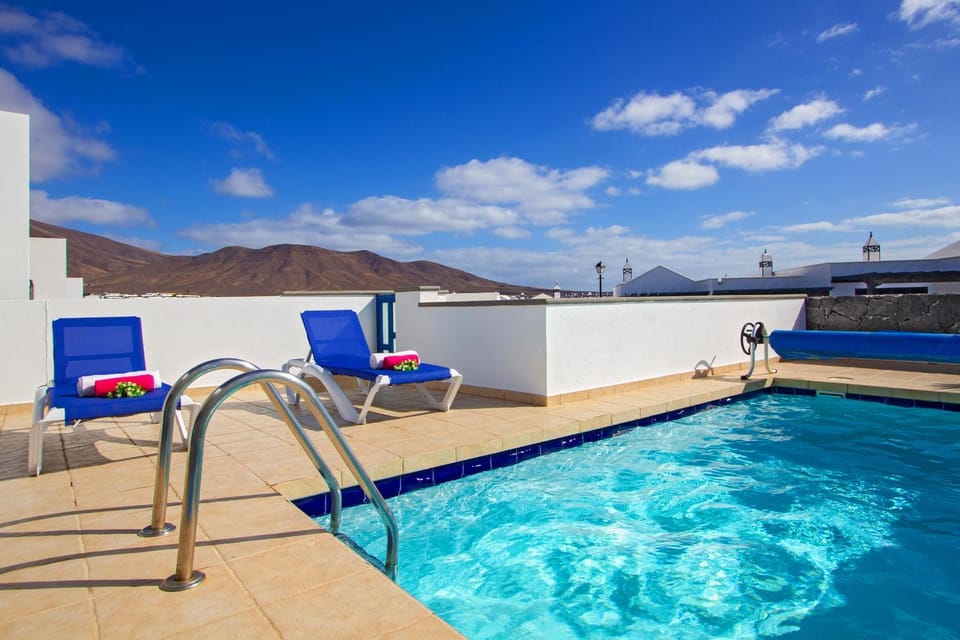 Solarium, Swimming pool