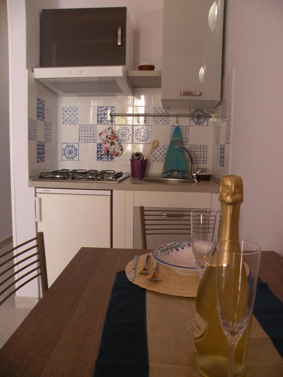 Dining area, Communal kitchen