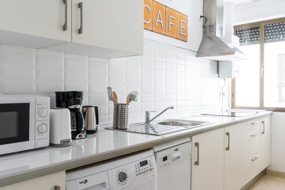Coffee/tea facilities, Kitchen or kitchenette, dishwasher, minibar, pet friendly, stove, toaster