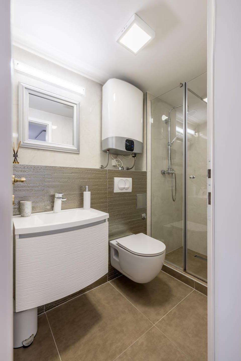 Shower, Toilet, Bathroom