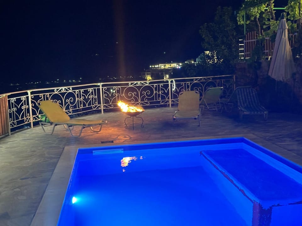 Guesthouse Mele Bed and Breakfast in Vlorë County, Albania