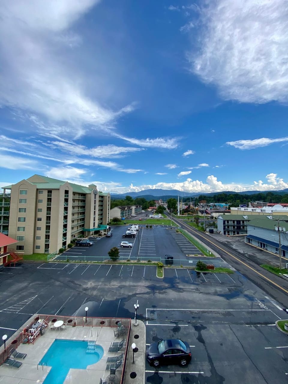 River Place Condos #610 3BD House in Pigeon Forge