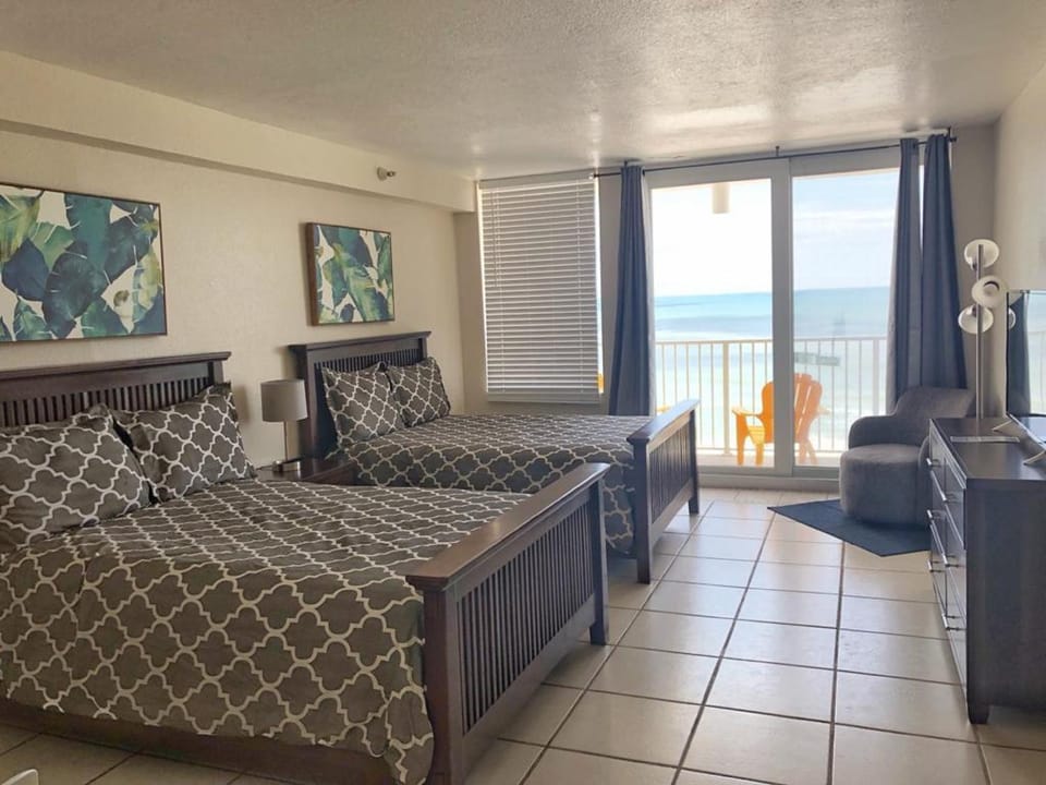 Bed, Photo of the whole room, Bedroom, Sea view