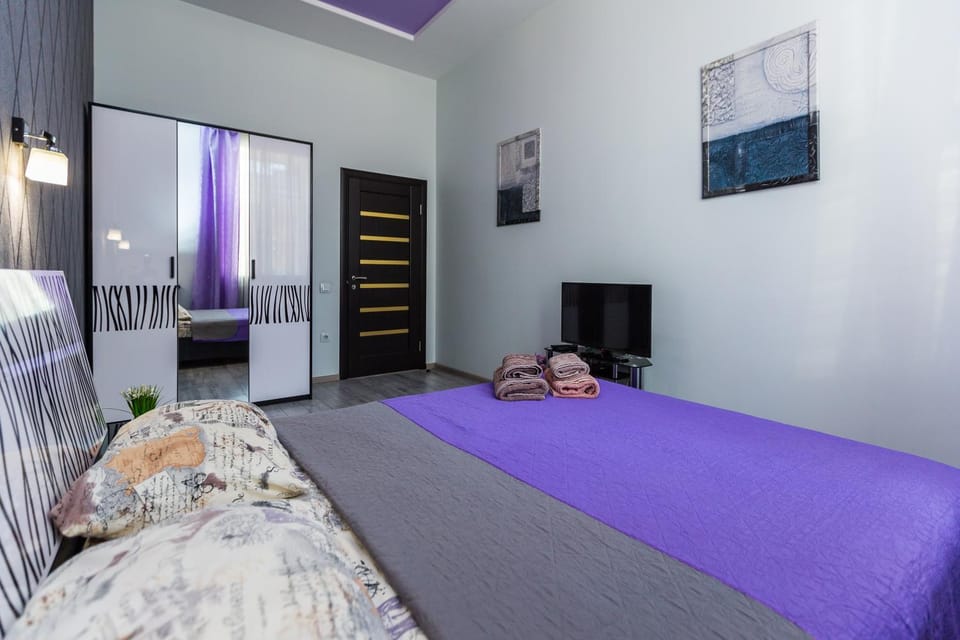8 Svyatoho Teodora Square Apartments Apartment in Lviv