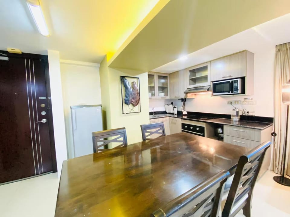 Cebu City Huge Lofts by P&J Apartment in Cebu City