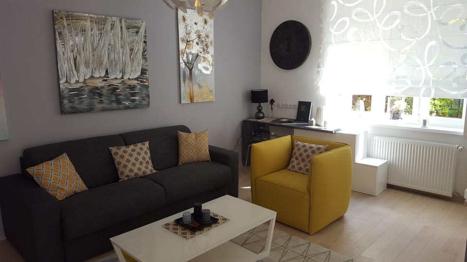 Living room, Decorative detail