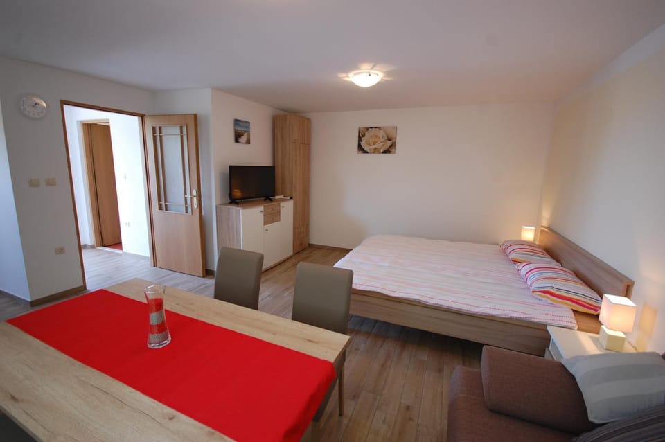 Living room, Dining area, Bedroom