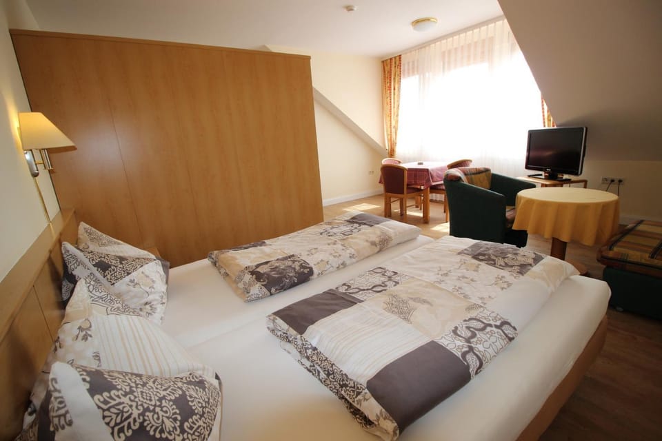 Seating area, Bedroom