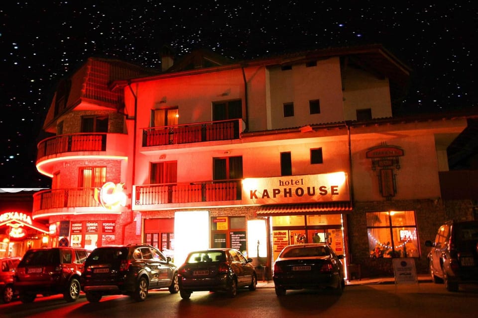 Facade/entrance, Night