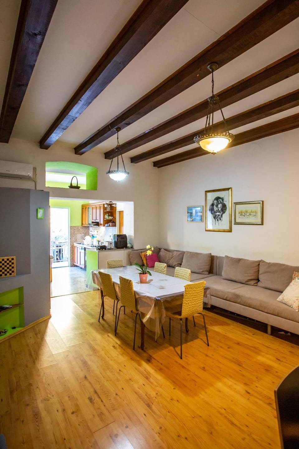 Communal lounge/ TV room, Living room, Seating area, Dining area, Communal kitchen