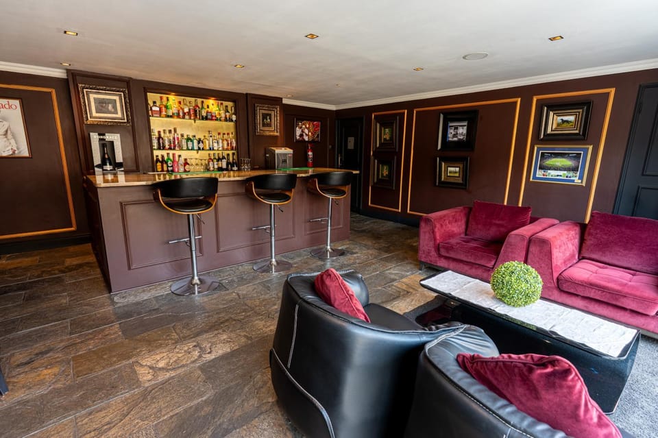 Lounge or bar
