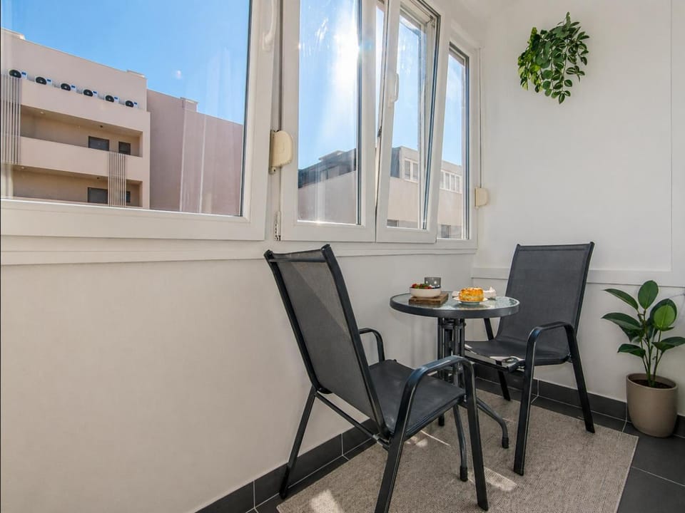 Balcony/Terrace, Balcony/Terrace, Breakfast, Non alcoholic drinks