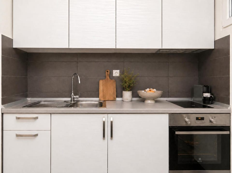 Kitchen or kitchenette, stove, kitchen