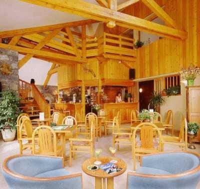 Lounge or bar