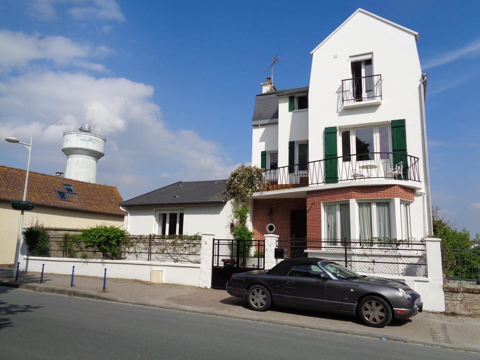 Property building, Facade/entrance