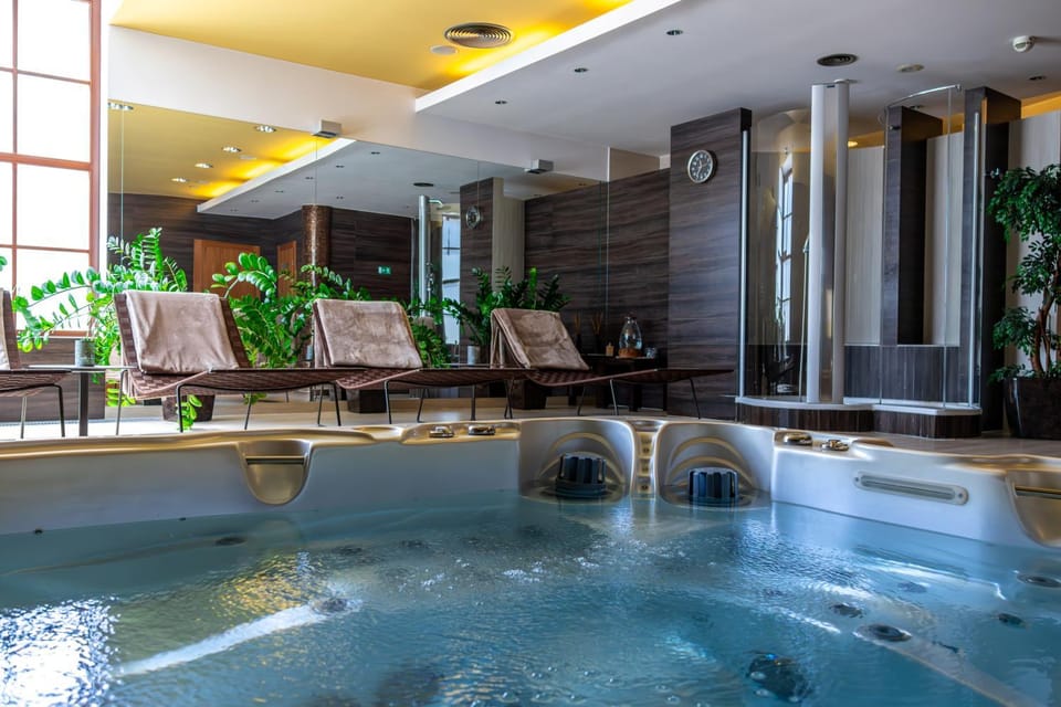 Hot Tub, Sauna, Spa and wellness centre/facilities