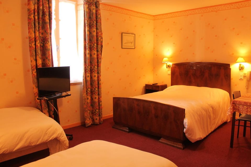 Hôtel Le Commerce Hotel in Occitanie