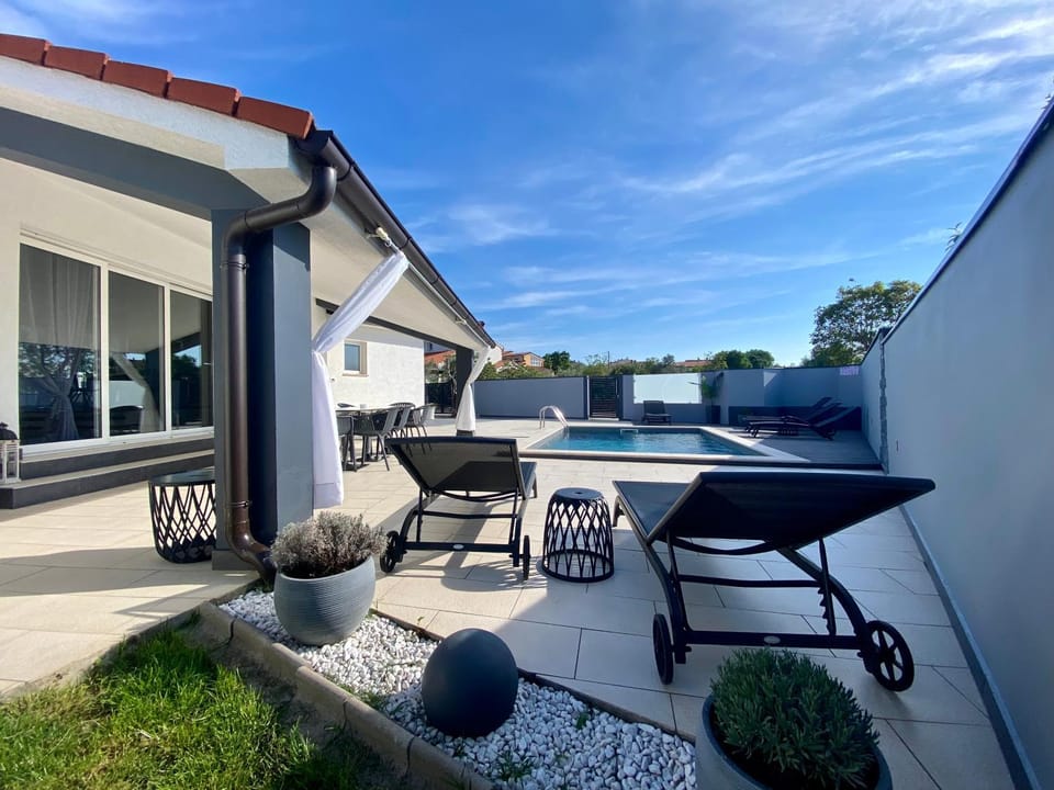 Patio, Day, View (from property/room), Seating area