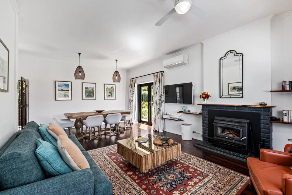 Esto house Villa in Adelaide