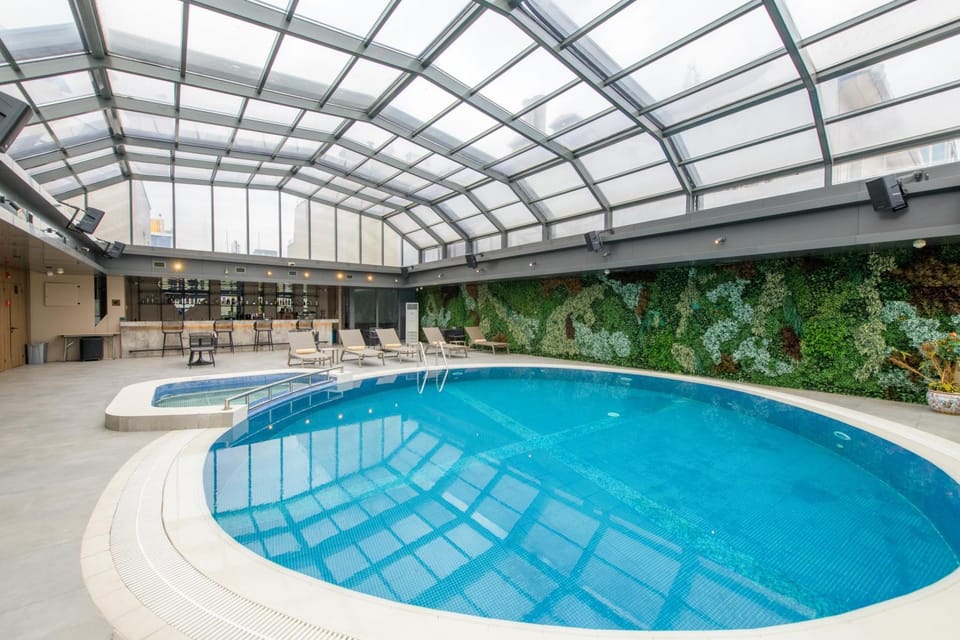 Swimming pool, Swimming pool