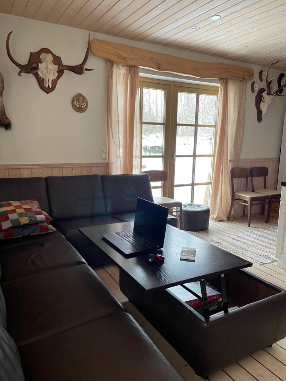 Communal lounge/ TV room, Living room, Seating area, locker