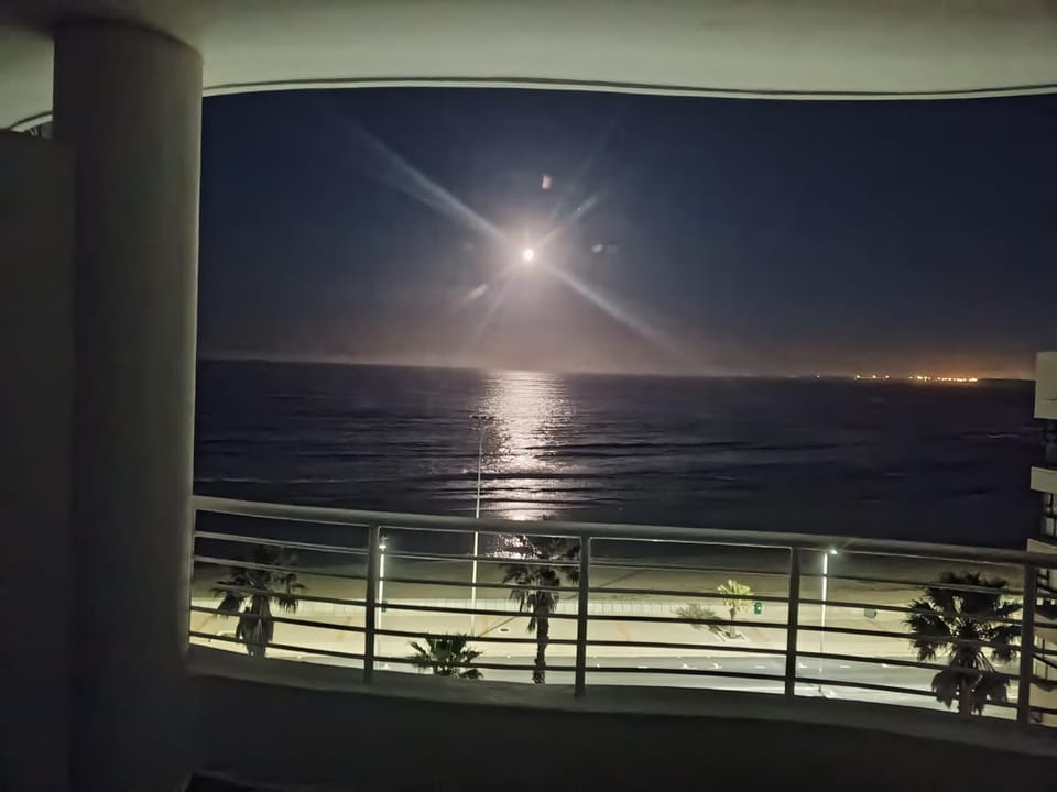 Night, Sea view