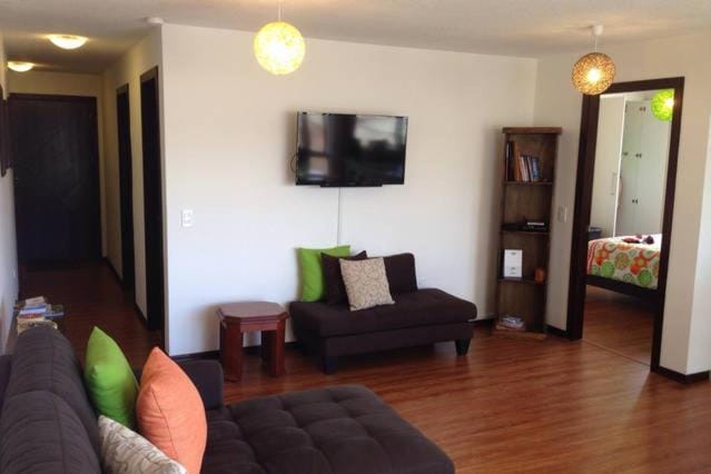 Facade/entrance, TV and multimedia, Living room