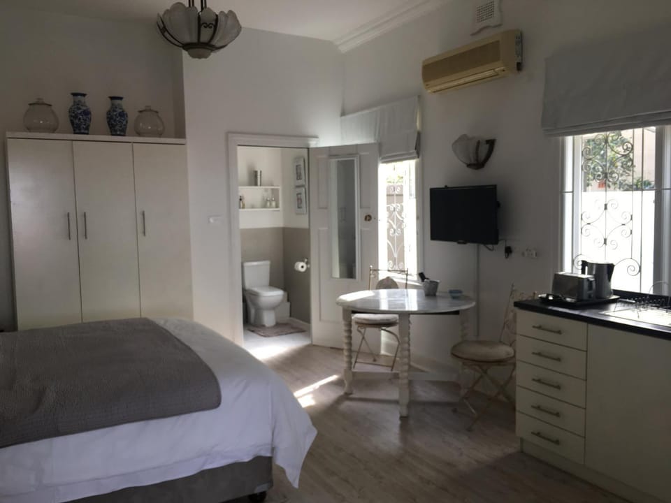 The Good Life Apartment in Durban