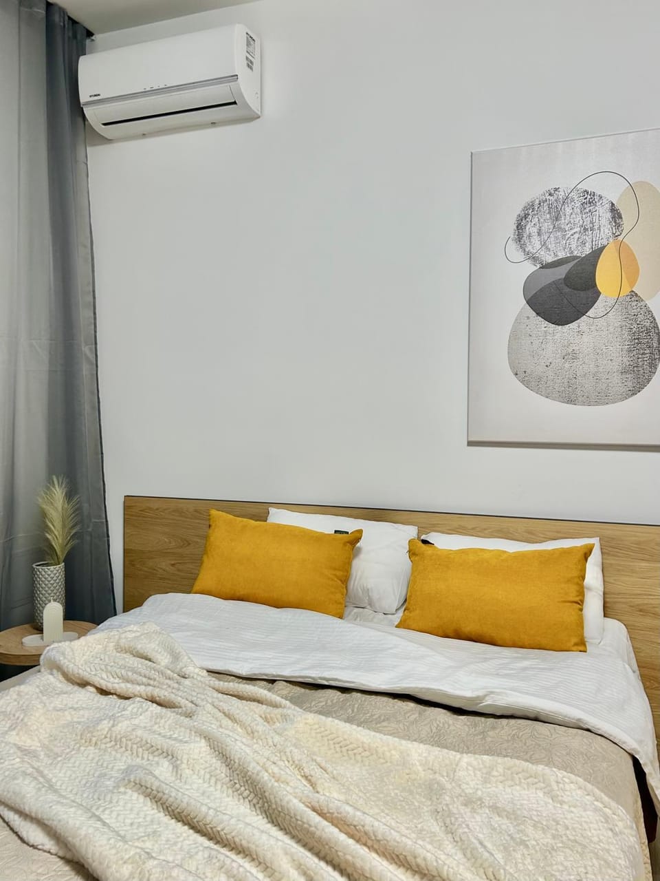MIAMO apart Студія з терасою Снопківська Apartment in Lviv