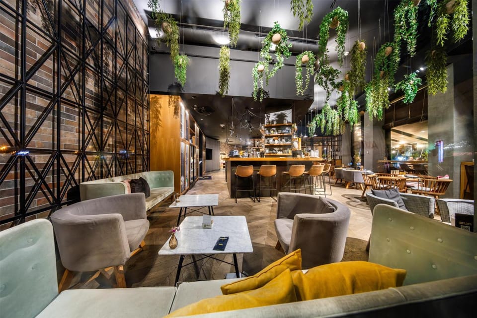 Restaurant/places to eat