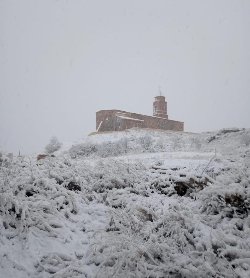 Nearby landmark, Natural landscape, Winter